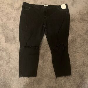 NWT Abercrombie & Finch black curve Love, high rise smoothing pockets rough hem